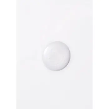 Wella Invigo Color Brilliance Shampoo tekstura šampona za farbanu kosu lagana formula za finu kosu