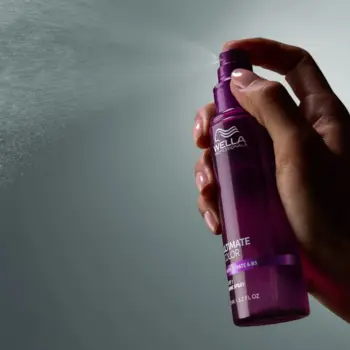 Wella Ultimate Color Shine Spray profesionalni sprej za sjaj kose zaštita boje i zaglađivanje vlasi