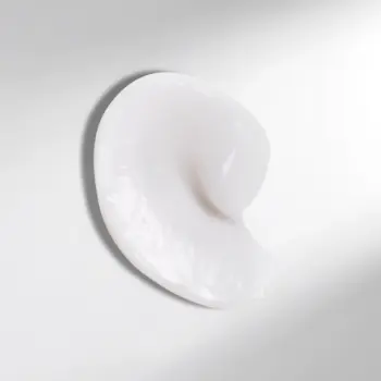 Wella Ultimate Smooth conditioner tekstura bogata hidratantna formula sa squalane i omega 9 za negu suve i oštećene kose